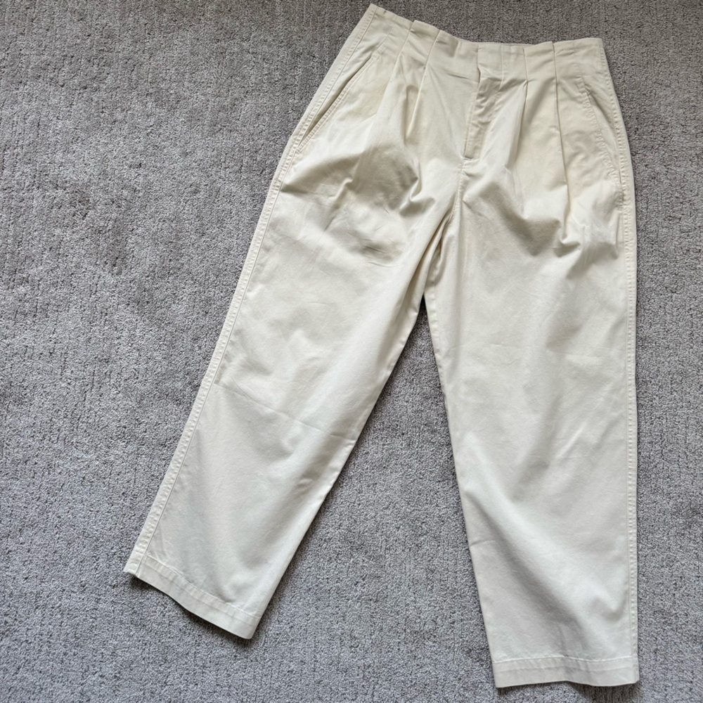 High-Waist Pleated Wide-Leg Pants — Cream - Picture 6 of 10